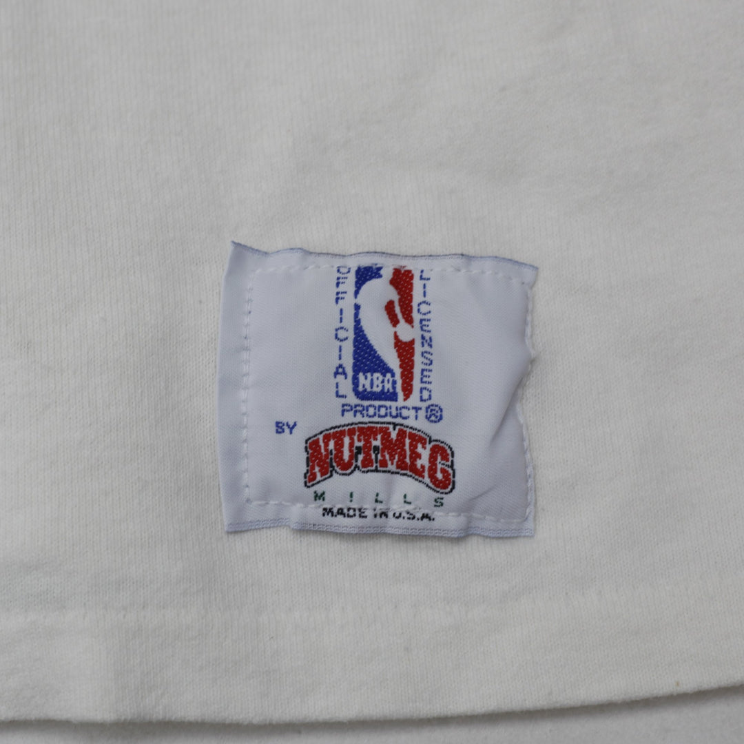 Vintage Nutmeg Mills Chicago Bulls T-Shirt White NBA Graphic 1991 Made In USA L | Migration_T-Shirts - Detail | Fashion Rerun