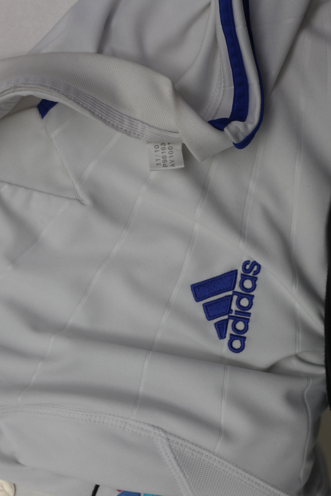 Mens Adidas Real Madrid 2010/11 Soccer Jersey