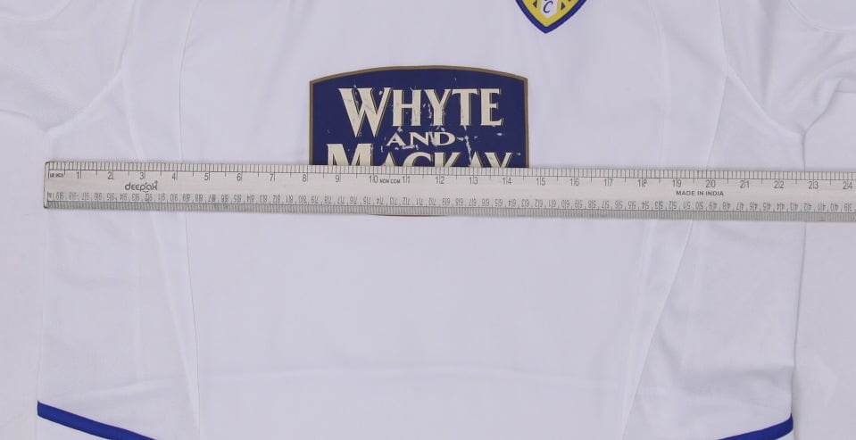 Mens 2003-04 Leeds United Mackay Nike FC home Soccer Jersey L | Migration_Jerseys - View 8 | Fashion Rerun