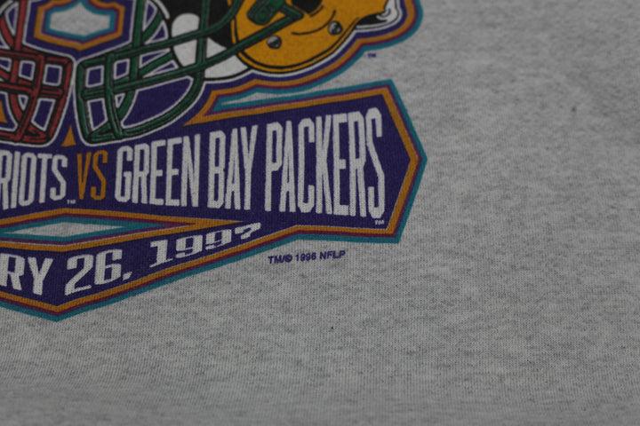 1996 Vintage Logo 7 New England Patriots Vs. Green Bay Packers Sweatshirt
