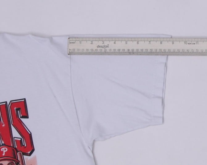 Vintage Philadelphia Phillies "Fightins Season" IBEW Local 98 Giveaway T-Shirt