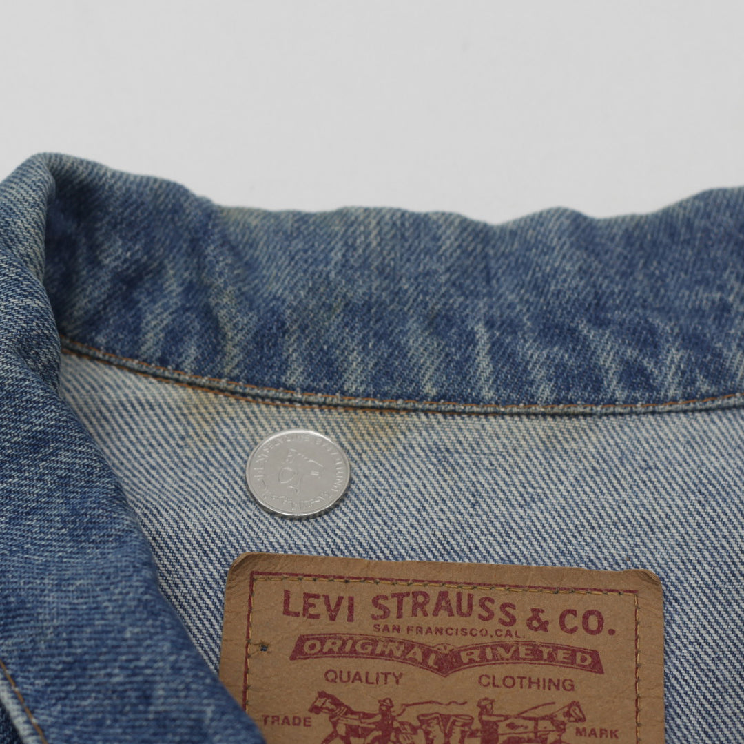 Vintage Levi Strauss # 75532-0211 Trucker Denim Jacket - Fashion Rerun Vintage Migration_Jacket
