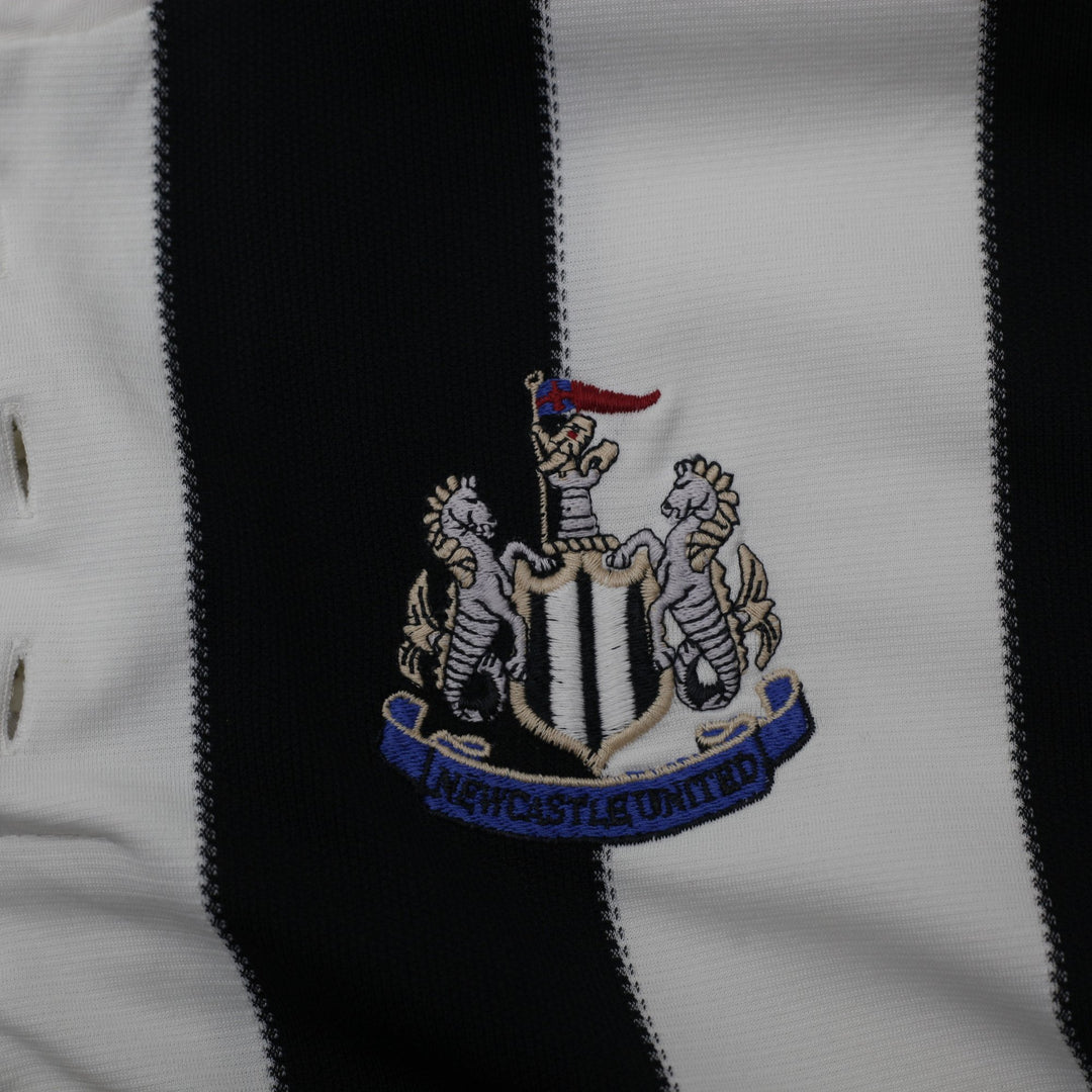 Vintage Adidas 995-1997 Newcastle United Home Black Striped Soccer Jersey M | Migration_Jerseys - View 6 | Fashion Rerun