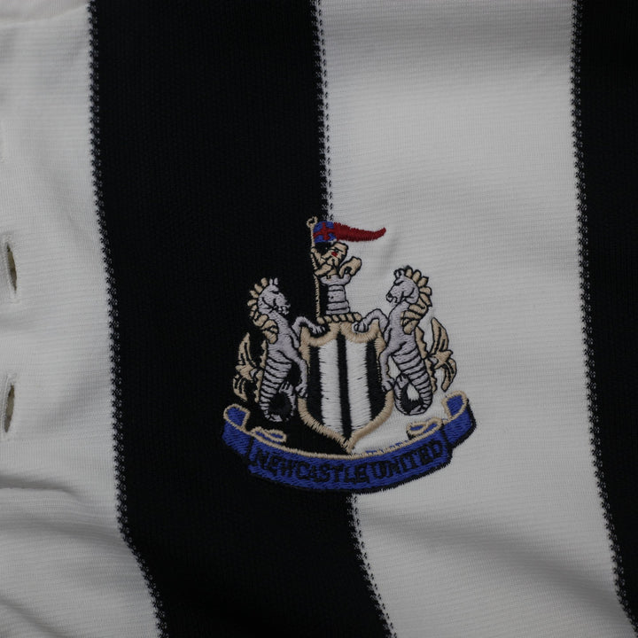 Vintage Adidas 995-1997 Newcastle United Home Black Striped Soccer Jersey M | Migration_Jerseys - View 6 | Fashion Rerun