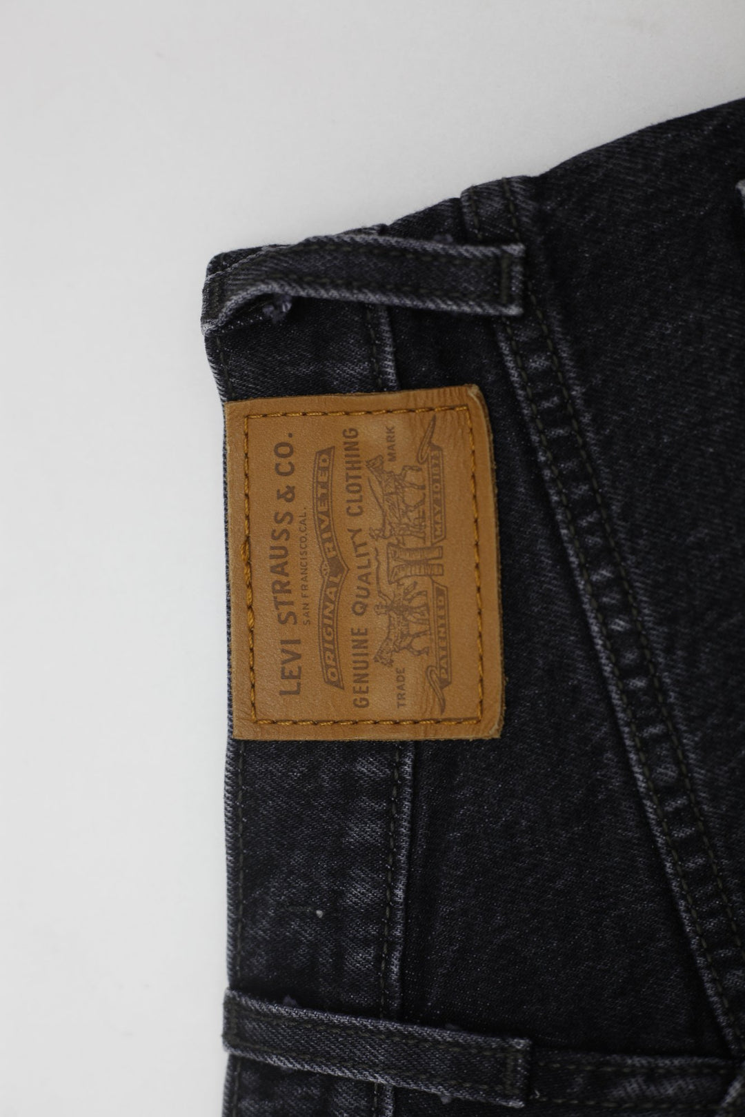 Ladies Levi's Premium Ribcage Straight High Rise Jeans Size 25