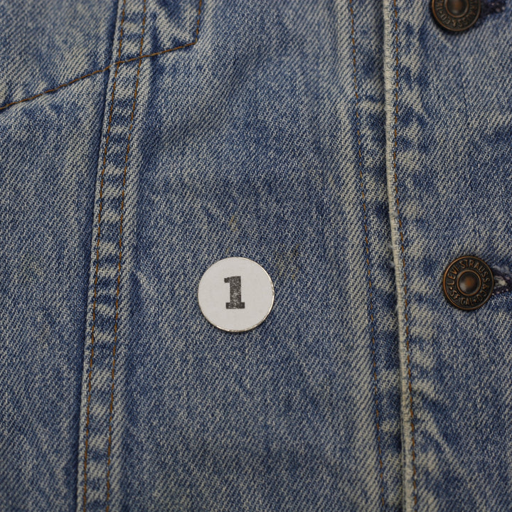 Vintage 90s Levis 75532 Denim Trucker Jacket Size M | Migration_Jackets - View 8 | Fashion Rerun