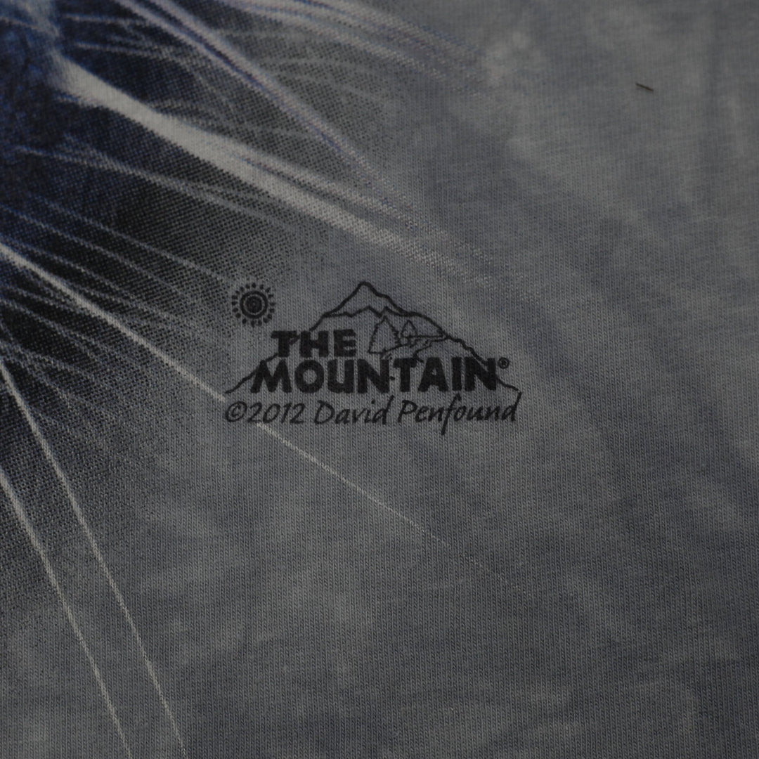 Ladies The Mountain White Tiger American Flag Graphic T-Shirt Size M