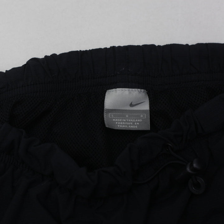 Vintage Nike Black Cargo Nylon Shorts | Migration_Shorts UAENAT20 - Back View | Fashion Rerun