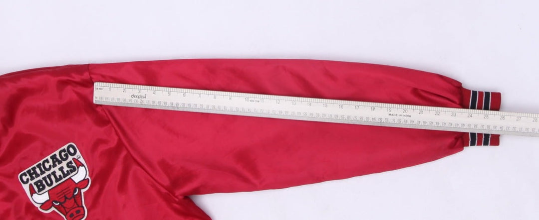 Vintage Chicago Bulls 80s Chalk Line Satin Bomber Jacket L | Migration_Jackets - View 9 | Fashion Rerun