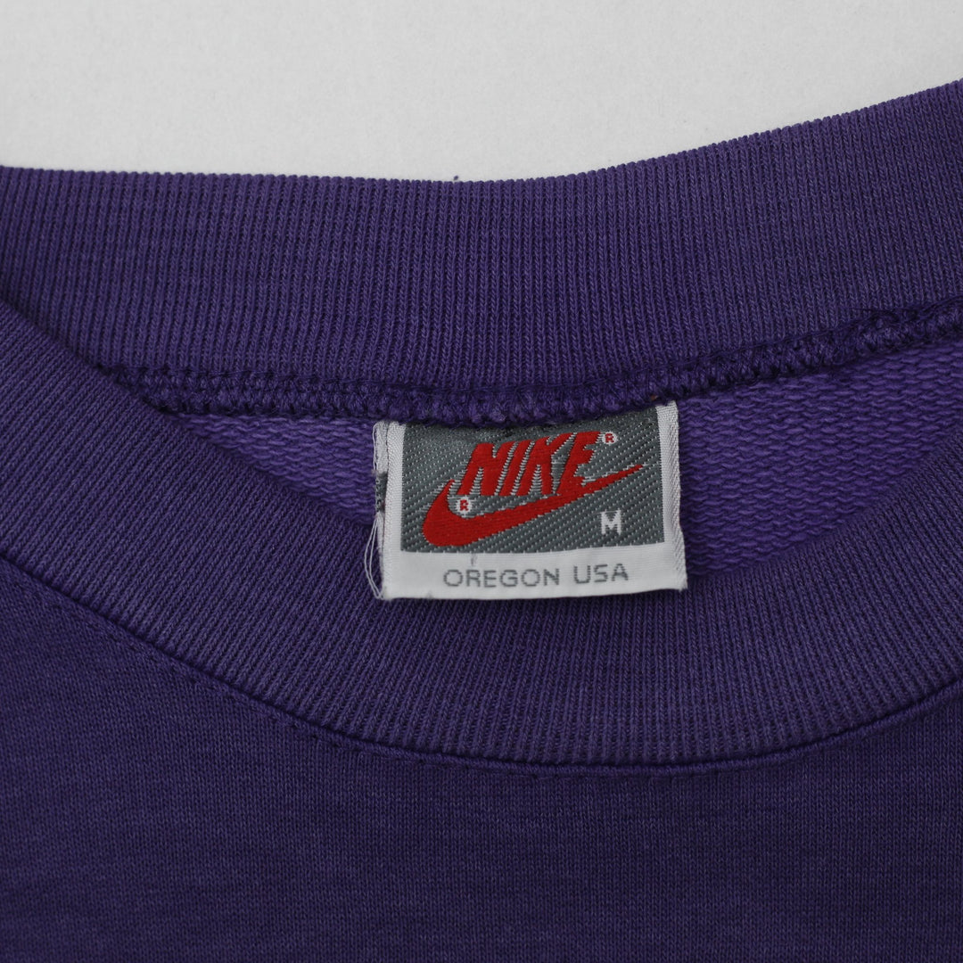 Vintage 90s Nike International Embroidered Crewneck Sweatshirt Made in USA Sz M | Migration_Sweatshirts - Bac | Fashion Rerun