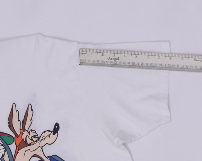 Vintage 1993 Warner Bros. Looney Tunes Basketball Graphic Single Stitch T-Shirt