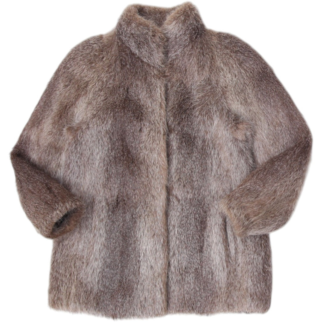 Vintage Pelzmodelle WANKERL Nuremberg Nutria Fur luxury Coat | Migration_Fur Antiques - Side View | Fashion Rerun