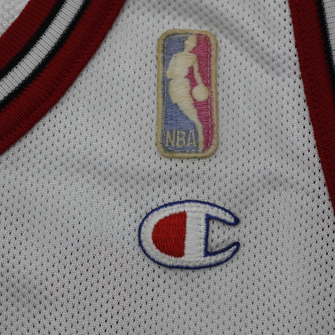 Vintage Champion Chicago Bulls Scottie Pippen #33 White Jersey Size 52 | Migration_Jerseys - Detail View | Fashion Rerun