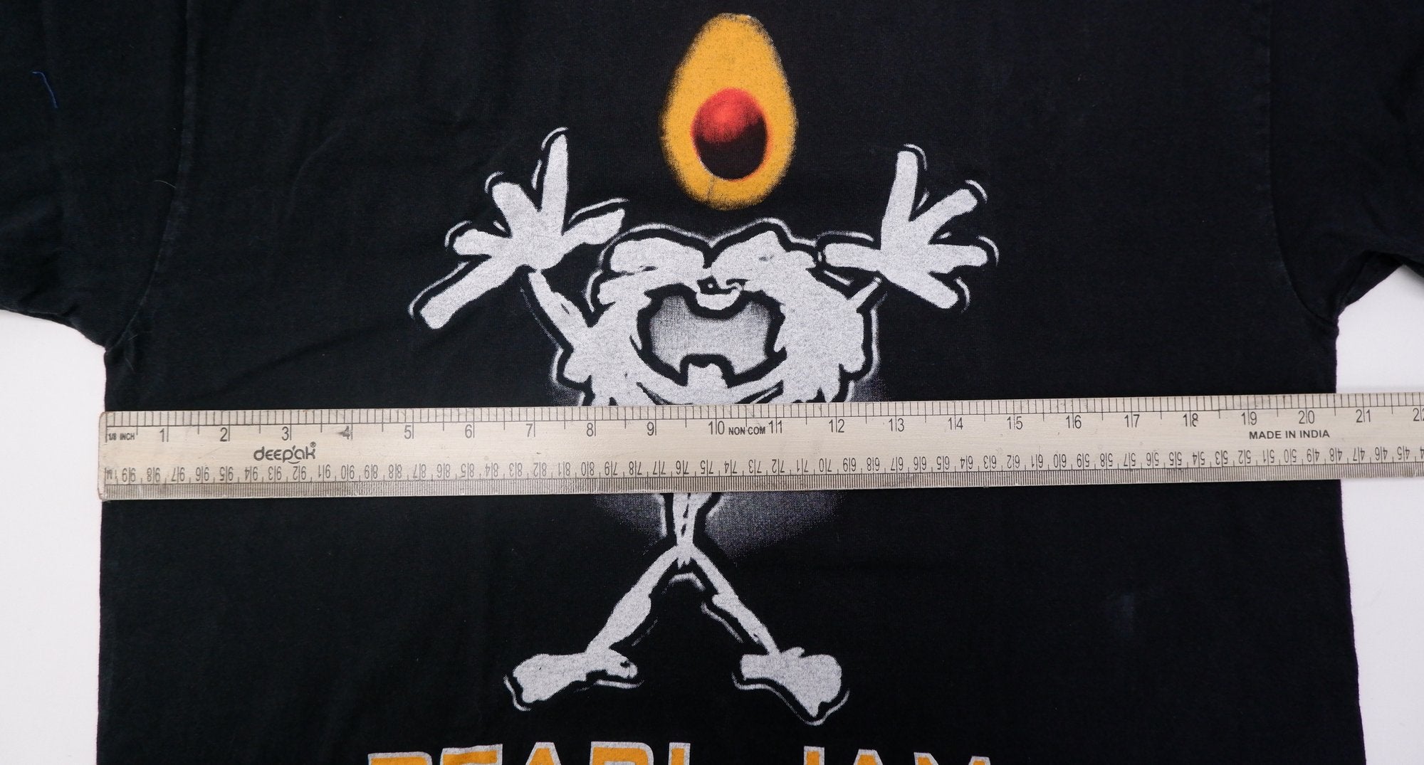 Shop Vintage Mens Pearl Jam Tour 2006 T-Shirt Black Graphic Band