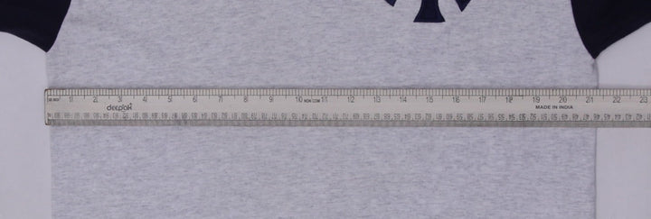 Vintage 90's Yankees Henley T-Shirt Made in USA Size L | Migration_T-Shirts - View 8 | Fashion Rerun