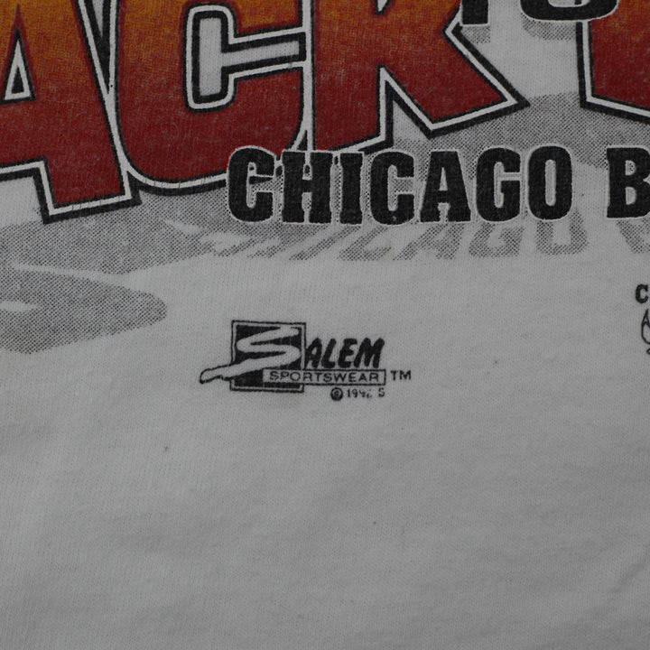 Vintage 1992 Chicago Bulls 'Back to Back NBA World Champs' T-Shirt Made In USA L | Migration_T-Shirts - Detai | Fashion Rerun
