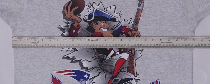 Vintage 1993 Nutmeg New England Patriots Jack Davis T-Shirt  Made in USA Size XL | Migration_T-Shirts - View | Fashion Rerun