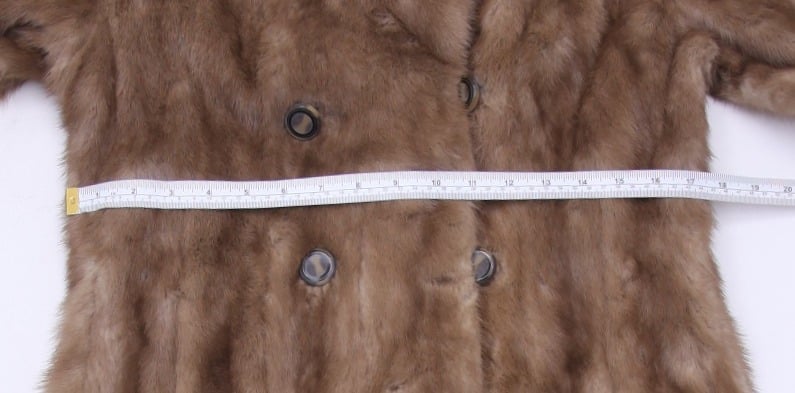 Elegant Jacqueline Dubis Genuine Mink Fur Coat Autumn Haze Honey Brown