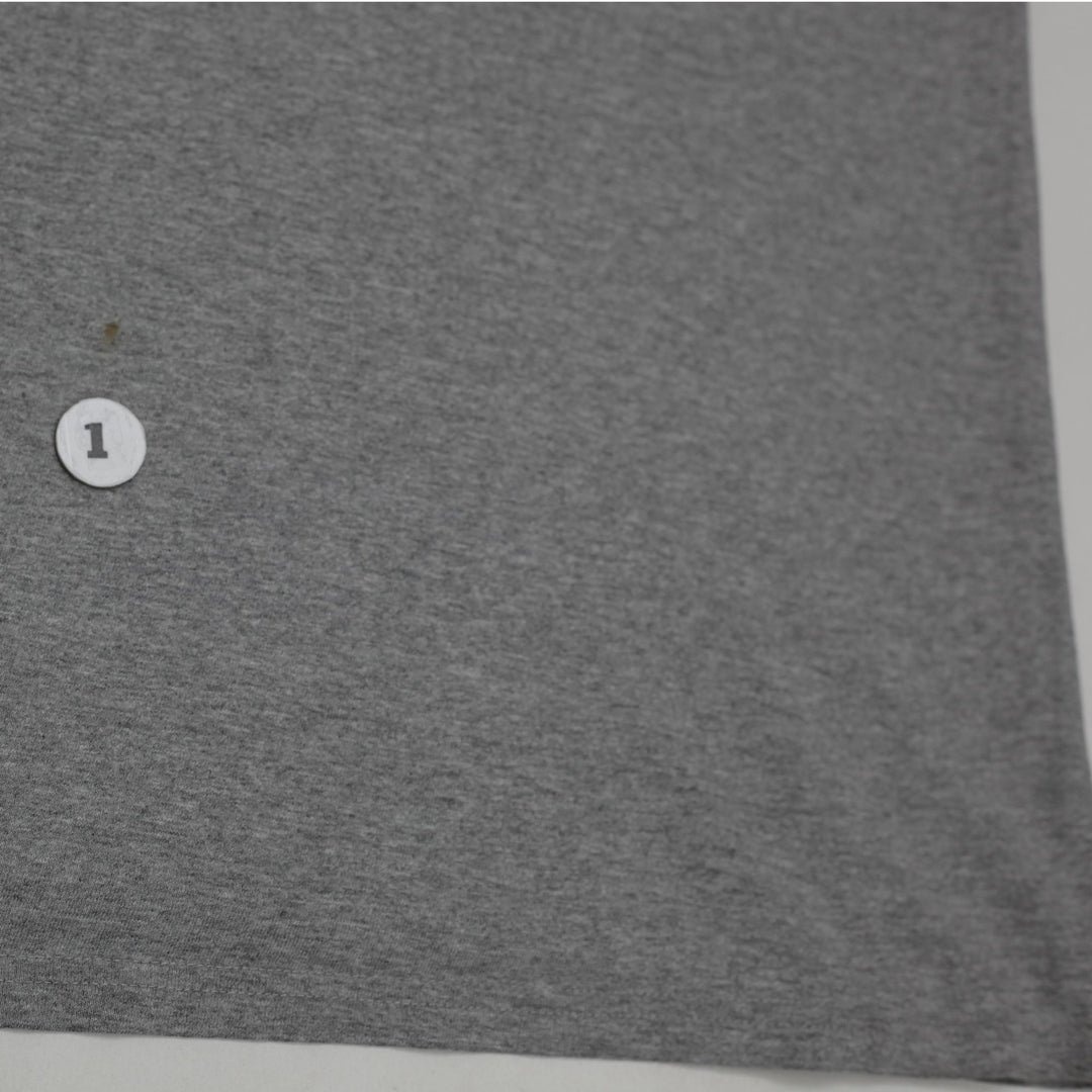 Vintage Embroidered Nike Swoosh Logo Gray Large T-Shirt