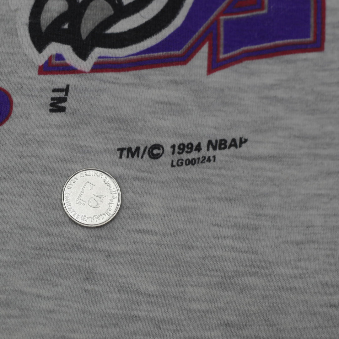Vintage 199 Toronto Raptors T-Shirt Logo 7 Size Large Rare NBA Graphic