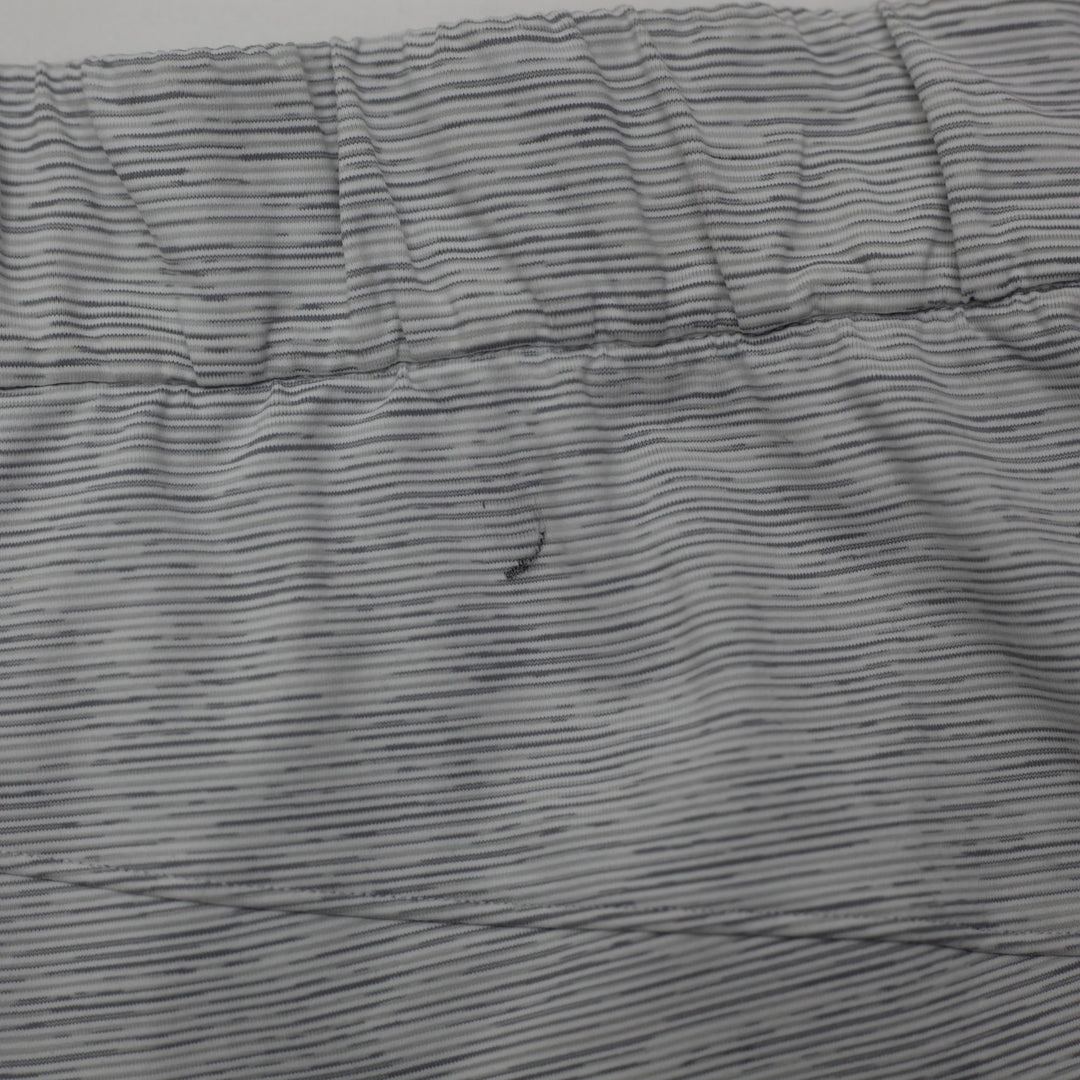 Ladies Lululemon On The Fly Short 2.5 Drawstring Athletic Shorts Size 10
