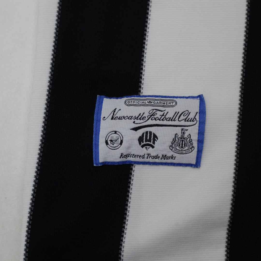 Vintage Adidas 995-1997 Newcastle United Home Black Striped Soccer Jersey M | Migration_Jerseys - View 7 | Fashion Rerun