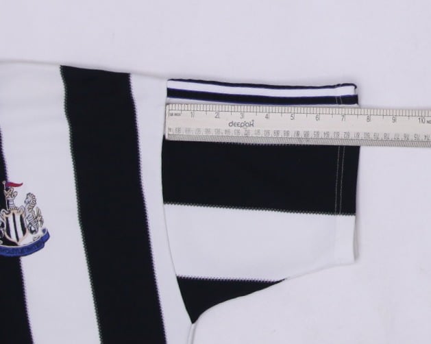 Vintage Adidas 995-1997 Newcastle United Home Black Striped Soccer Jersey M | Migration_Jerseys - View 10 | Fashion Rerun