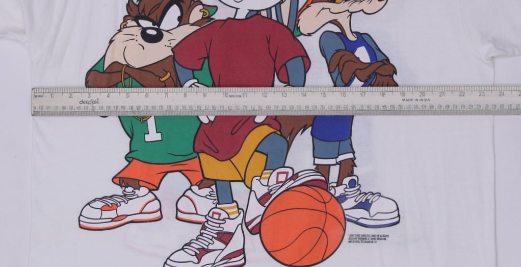Vintage 1993 Warner Bros. Looney Tunes Basketball Graphic Single Stitch T-Shirt
