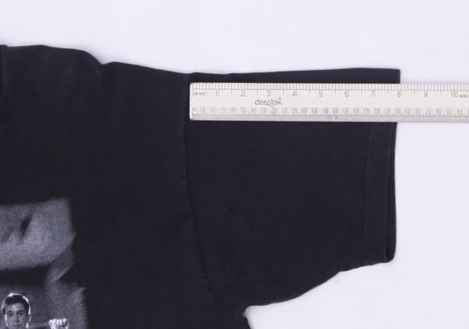 Vintage Fruit of the Loom ER T-Shirt Black Graphic Made In USA Single Stitch XL | Migration_T-Shirts - View 7 | Fashion Rerun