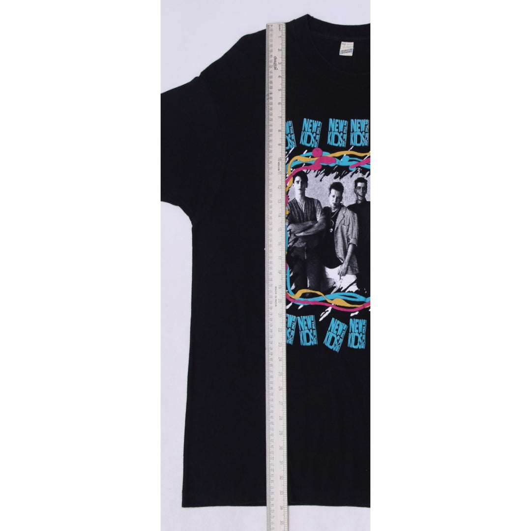 Vintage 1989 New Kids On The Block T-Shirt  Made in USA Size XXL | Migration_T-Shirts - View 6 | Fashion Rerun