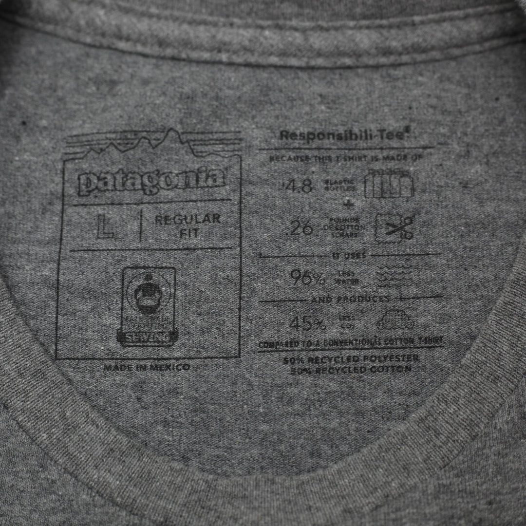 Mens Patagonia P-6 Logo Responsibili-Tee Gravel Heather Grey T-Shirt Size L