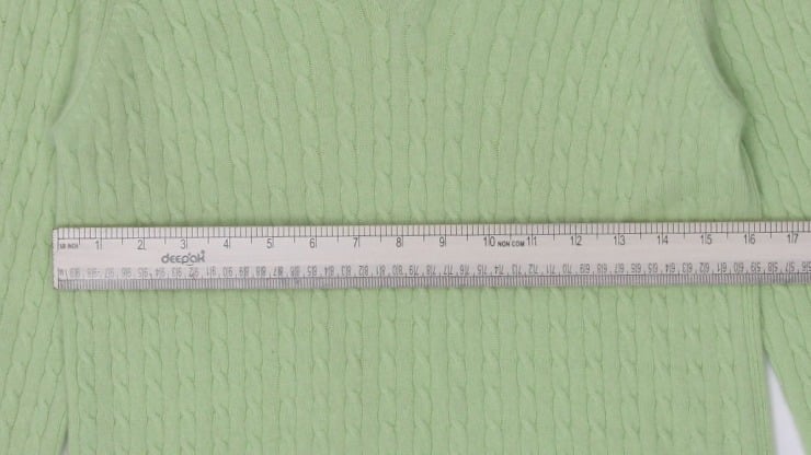 Ladies Lilly Pulitzer 100% Cashmere Cable Knit V-Neck Sweater