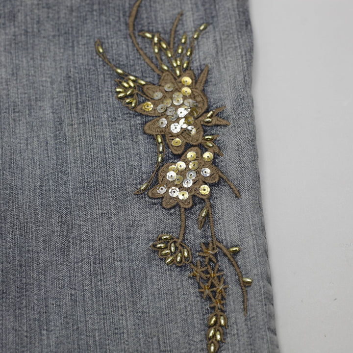 Y2K Ladies Fanhouse Beaded Floral Embroidered Flare Jeans Size 11