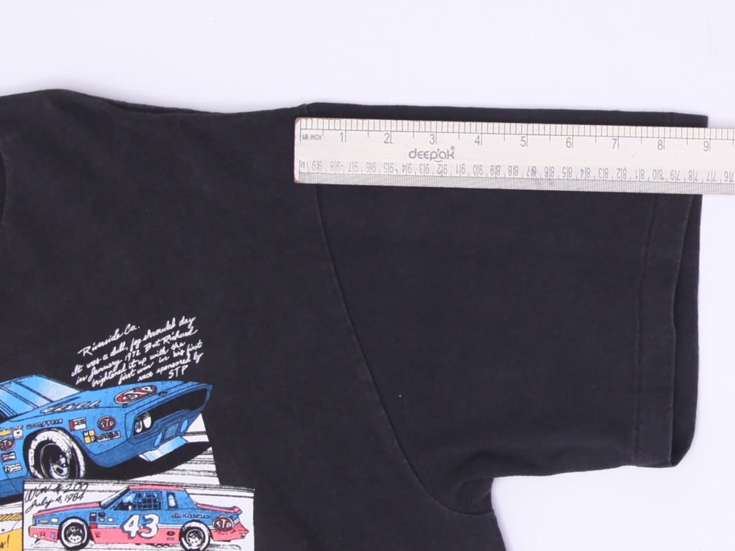 Vintage Richard Petty #43 STP NASCAR T-Shirt Size XL
