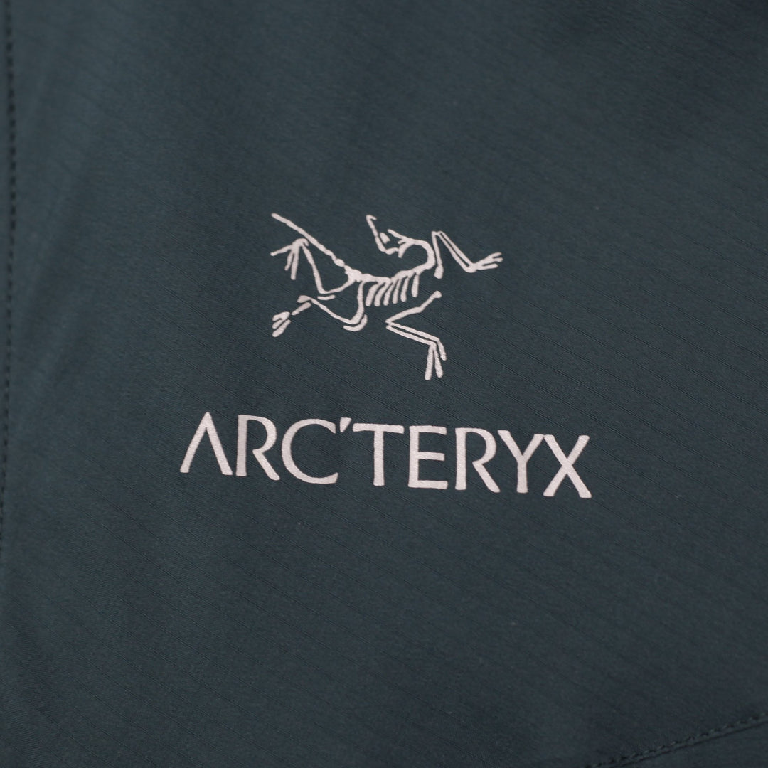 Ladies Arc'teryx Atom LT Jacket Navy Insulated Full Zip Hooded M | Migration_Jackets - Detail View | Fashion Rerun