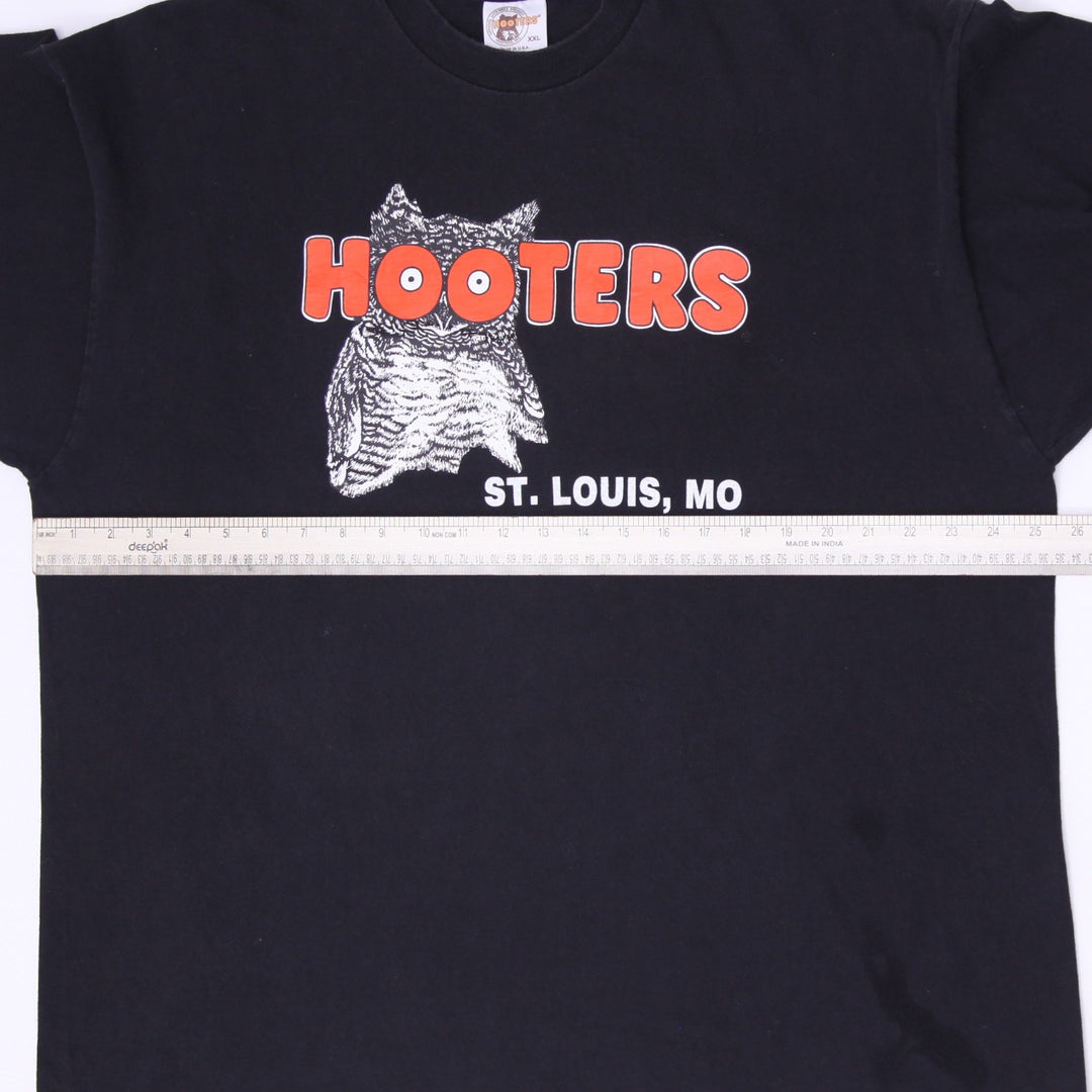 Vintage Vintage 90s Hooters St Louis MO graphic T-Shirt Size XXL