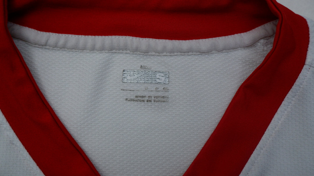 Mens Nike Portugal 2008-2010 Away Shirt