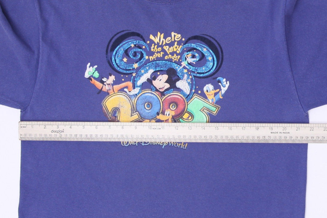 Vintage Mens Walt Disney World "Where the Party Never Ends!" 2005