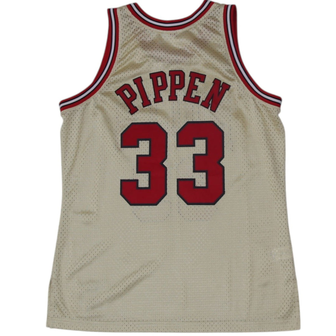Vintage 1997-98 Chicago Bulls Scottie Pippen Mitchell & Ness Gold Jersey NBA Size XS | Migration_Jerseys - Si | Fashion Rerun