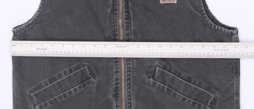 Vintage Carhartt V13 MOS Sherpa Fleece Lined Workwear Vest | Migration_Vests - View 7 | Fashion Rerun