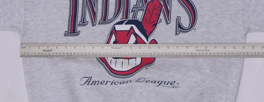 Vintage 1996 Cleveland Indians MLB Vintage Sweatshirt Size XL | Migration_Sweatshirts - View 9 | Fashion Rerun