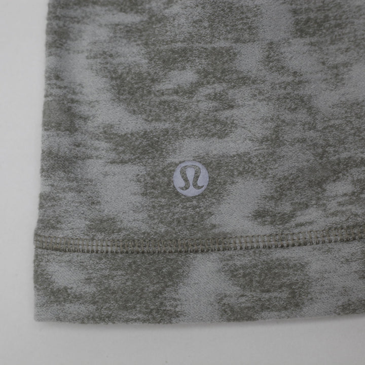 Ladies Lululemon It's Rulu Run Long Sleeve Activewear Top Size 4