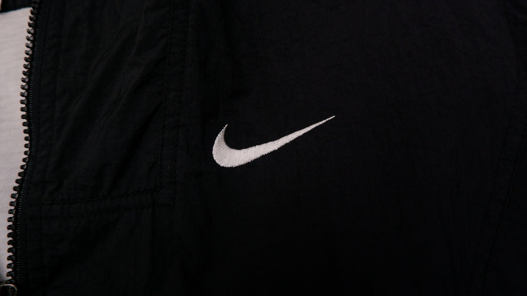 Vintage Ladies 90s Embroidered Nike Logo Windbreaker Zipper Jacket | Migration_Jackets UAENAT20 - Detail View | Fashion Rerun