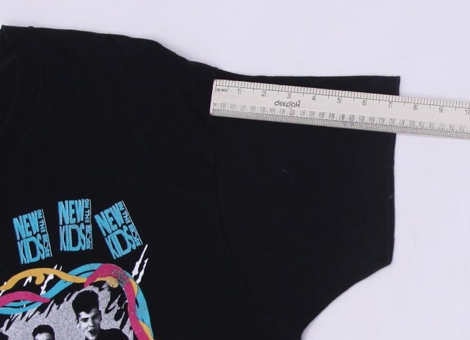 Vintage 1989 New Kids On The Block T-Shirt  Made in USA Size XXL | Migration_T-Shirts - View 7 | Fashion Rerun