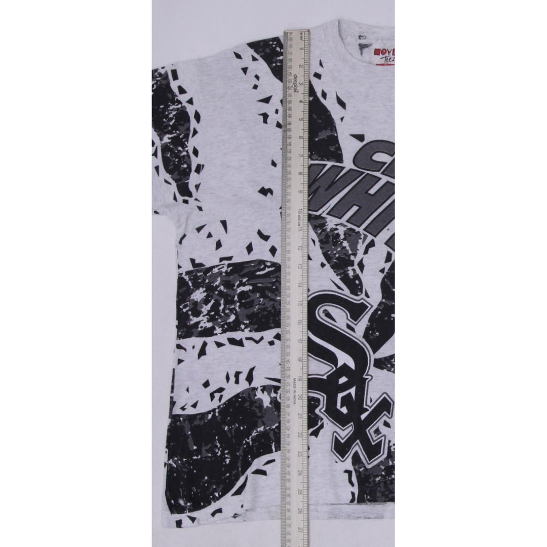 Vintage 90s Novel Teez Chicago White Sox All-Over Print Graphic T-Shirt L | Migration_T-Shirts - View 6 | Fashion Rerun