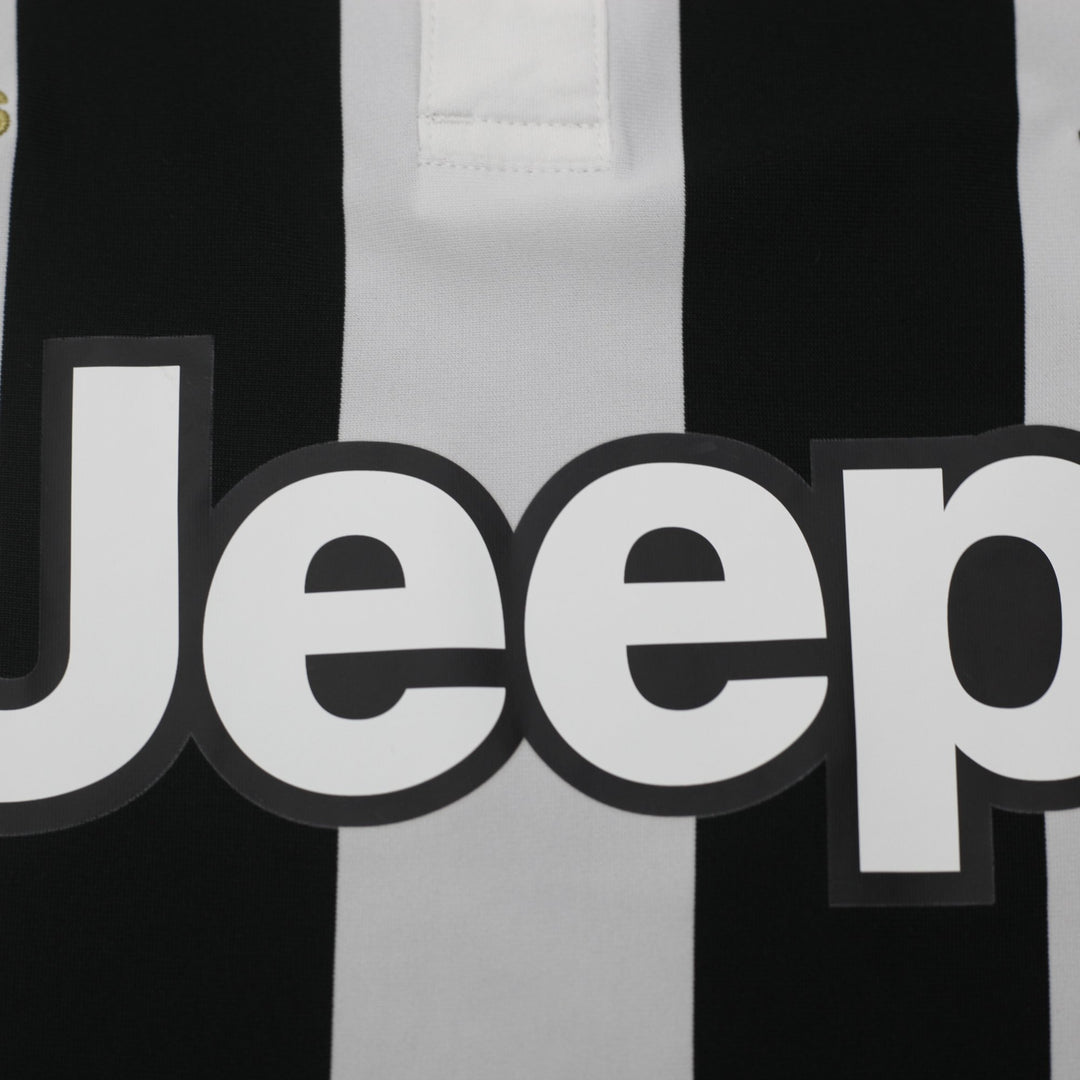 Mens 2017-18 Adidas Juventus Home Football Jersey Size S