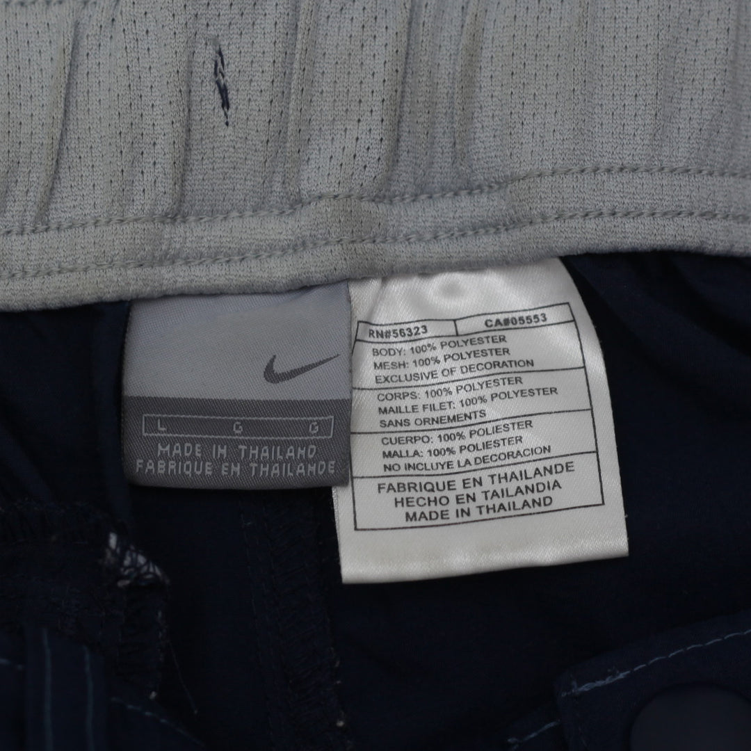 Vintage 2000's Nike Cargo Shorts Navy Blue L - Fashion Rerun Vintage Migration_Shorts