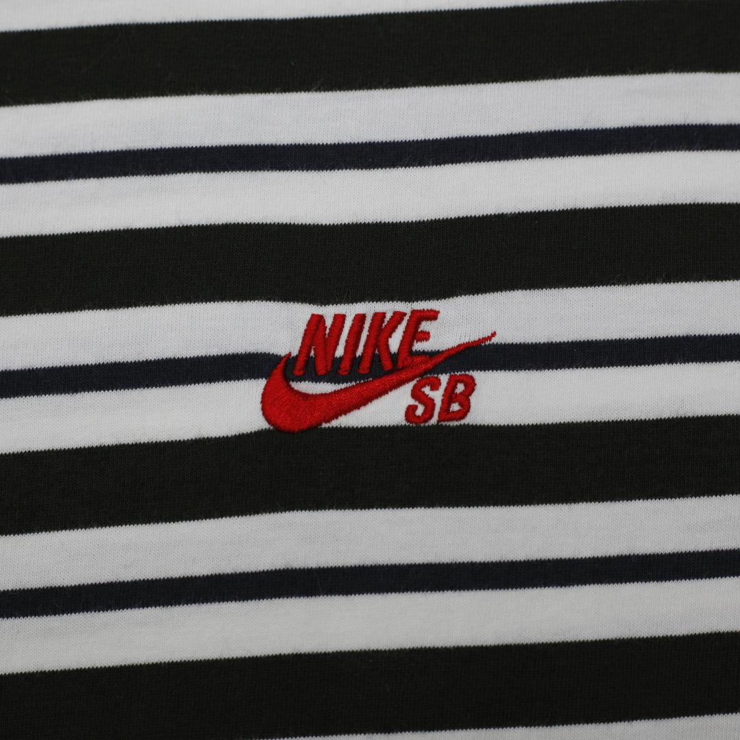 Mens Nike SB T-Shirt Black White Striped Loose Fit Skate Size S