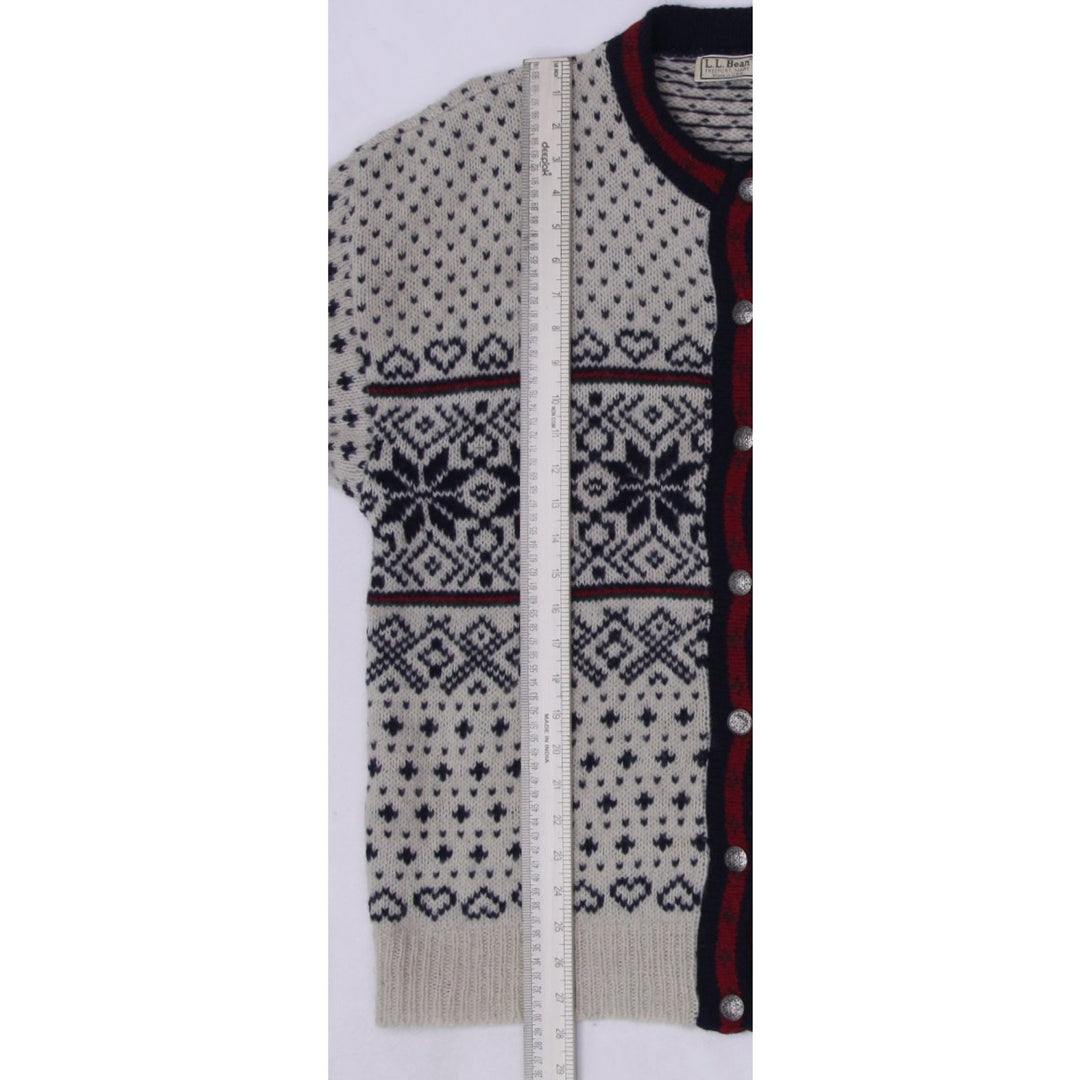 Vintage L. L. Bean U.S.A. Wool Fair Isle Snowflake Sweater Embellished Button XL