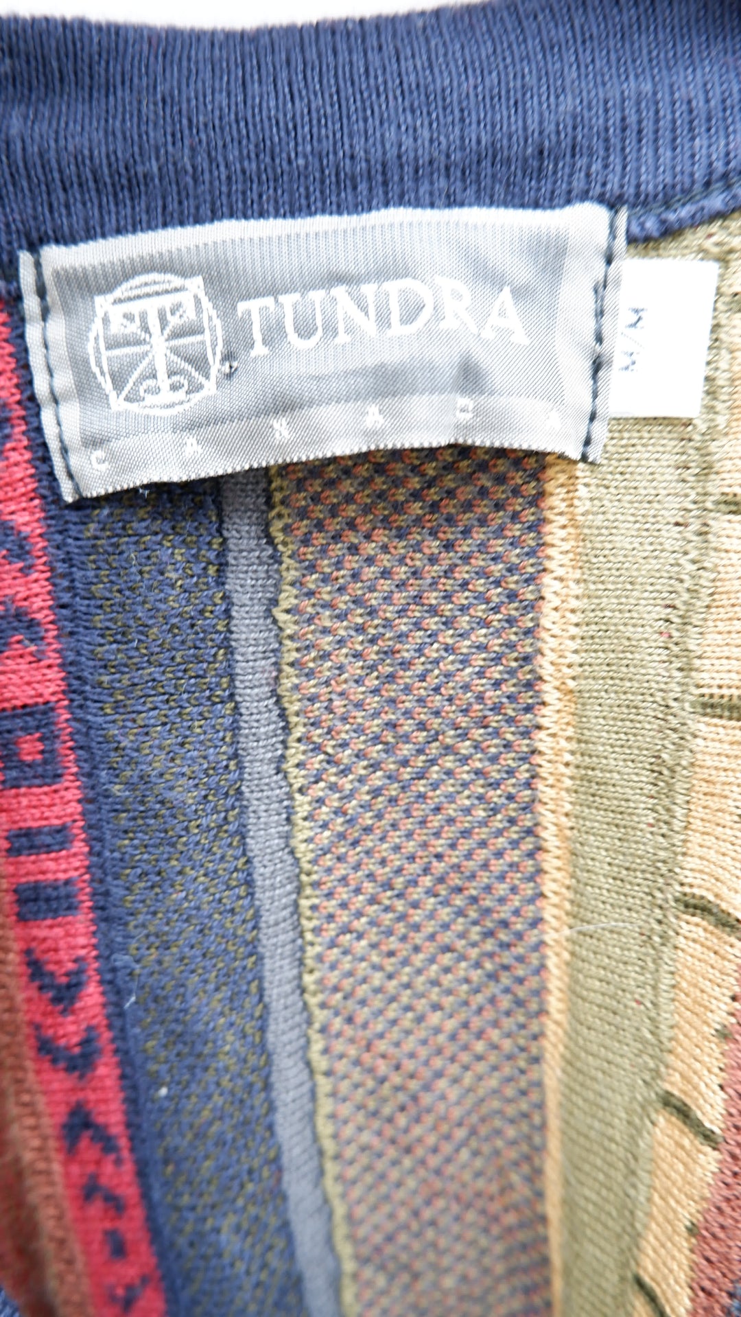Mens Tundra Canada V-Neck 3D Knit Sweater